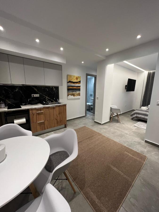 Studio Mv In The Center Of Athens - Secured Area Bagian luar foto