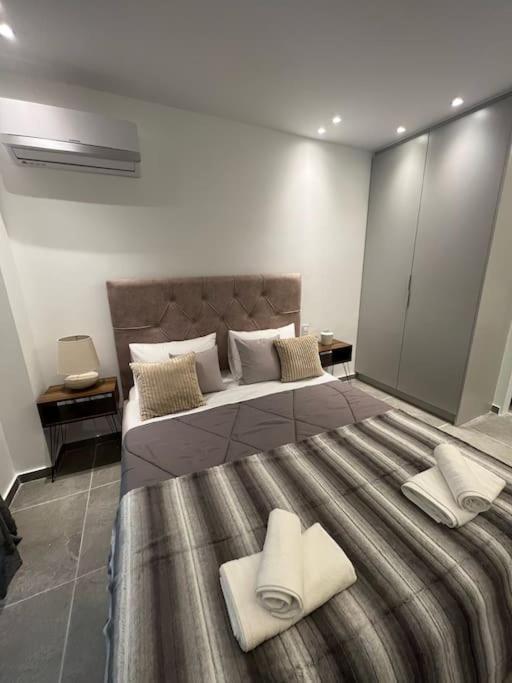 Studio Mv In The Center Of Athens - Secured Area Bagian luar foto