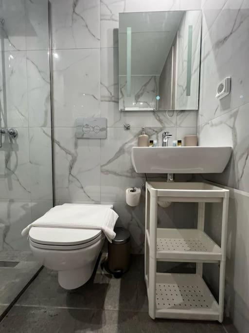 Studio Mv In The Center Of Athens - Secured Area Bagian luar foto